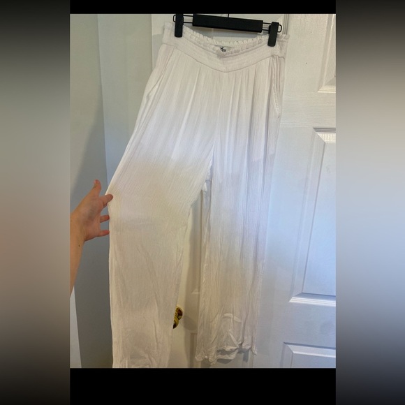 Hollister Ultra High-Rise Wide-Leg Pants Size Large - Picture 5 of 7